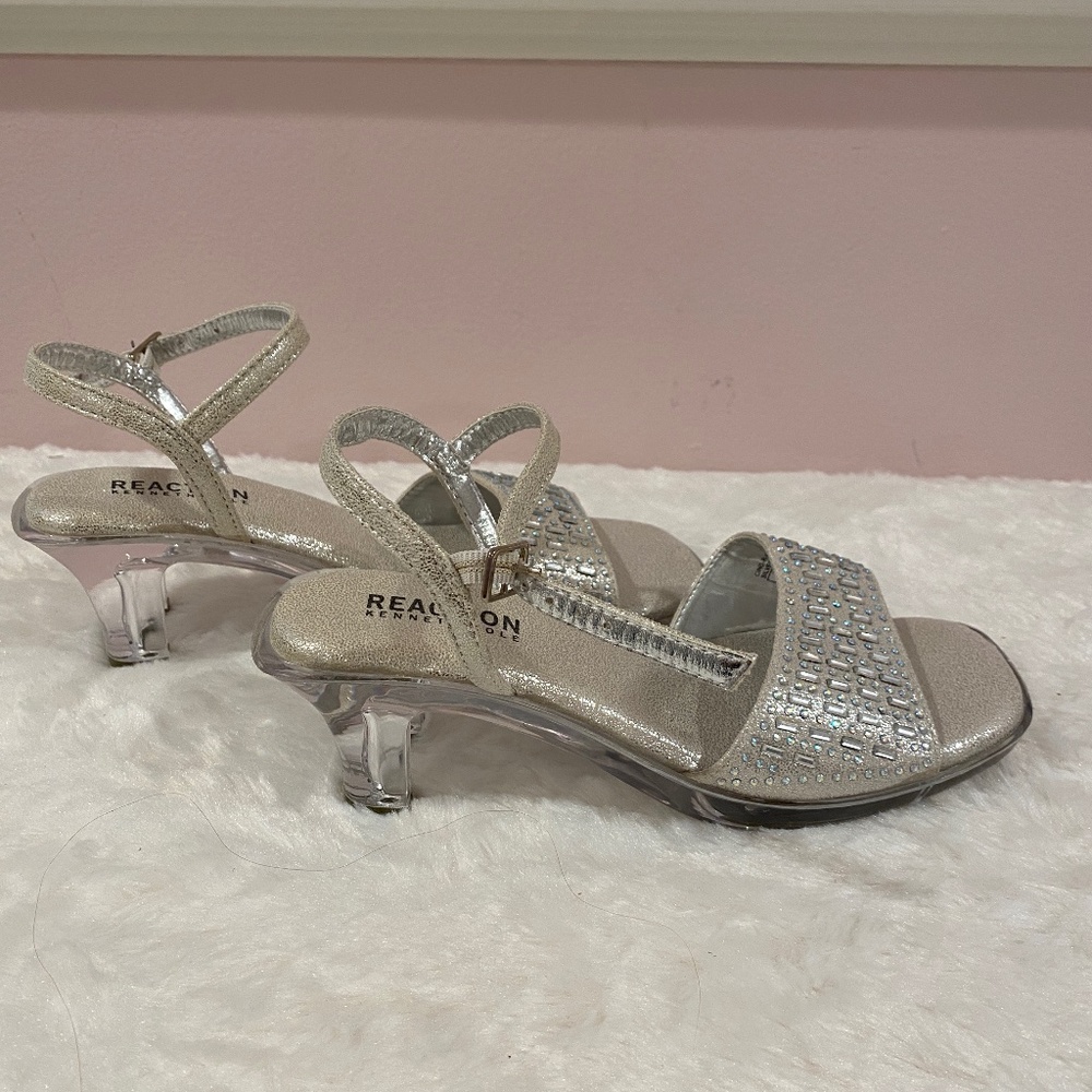 Kenneth Cole Girls New Dress Sandals